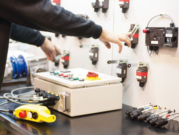 Fabricación y montaje de cuadros eléctricos